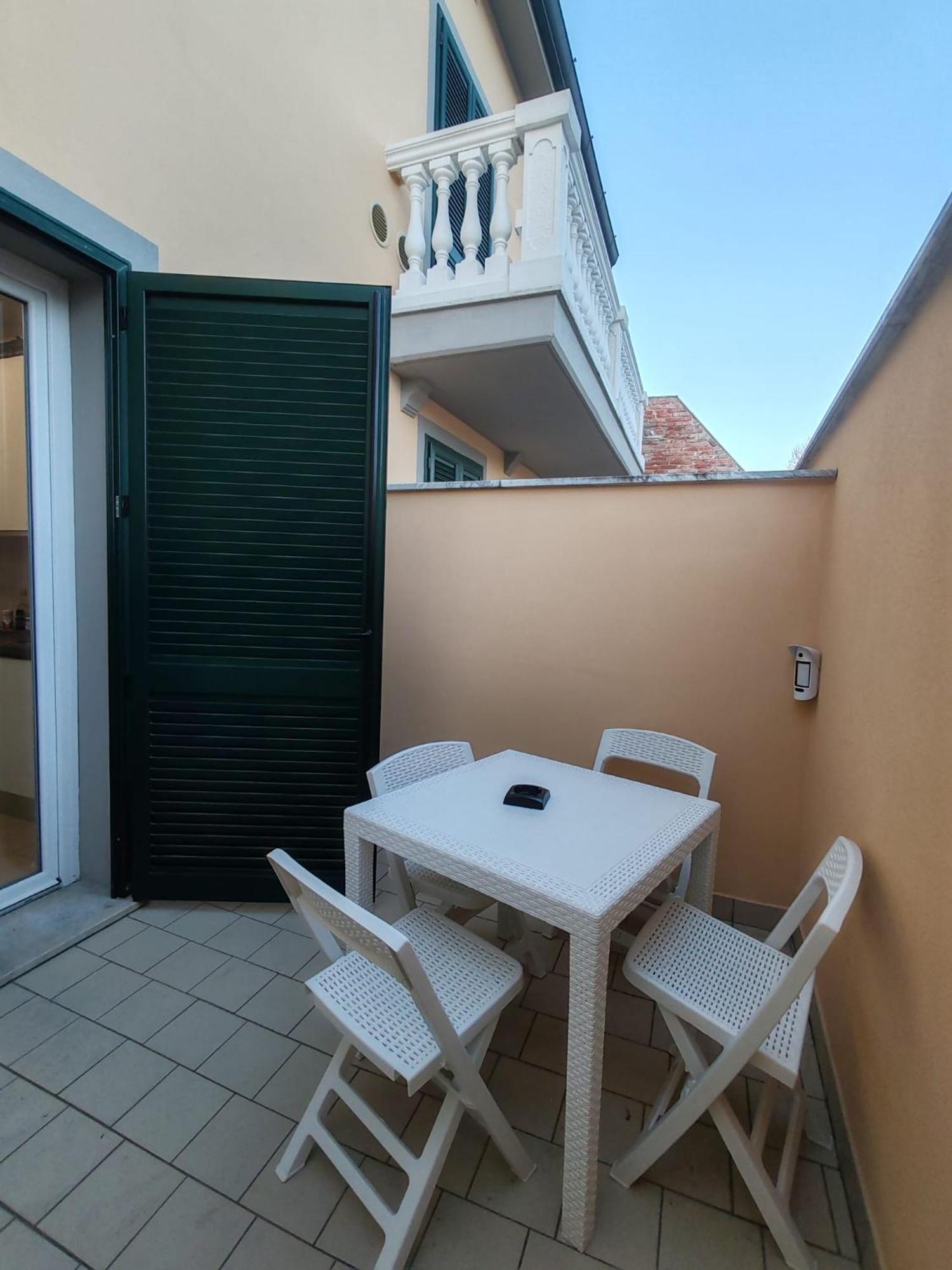 Ondina Apartment In Versilia Viareggio Eksteriør bilde